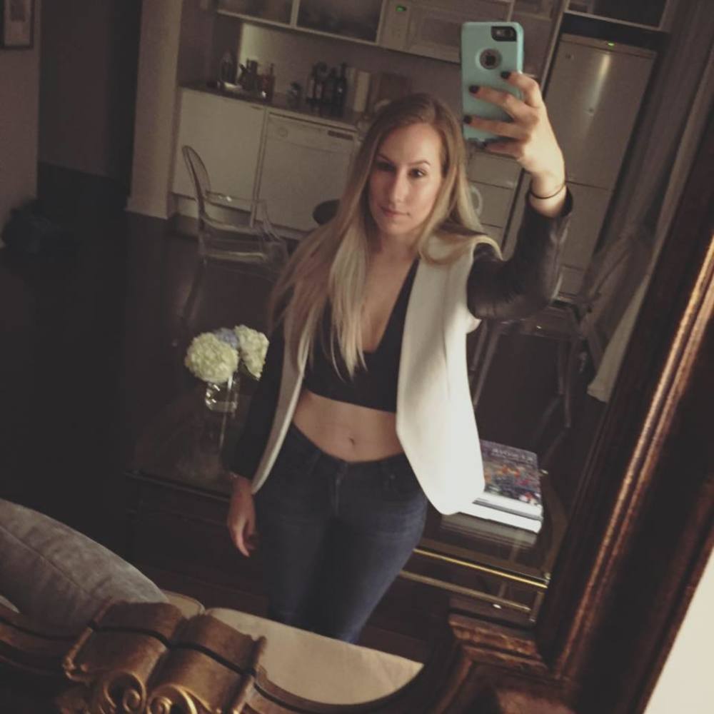 Meet your Posher, Stephany